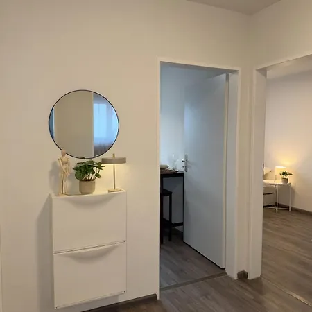 Moderne & Gemuetliche Bis Zu 8 Personen